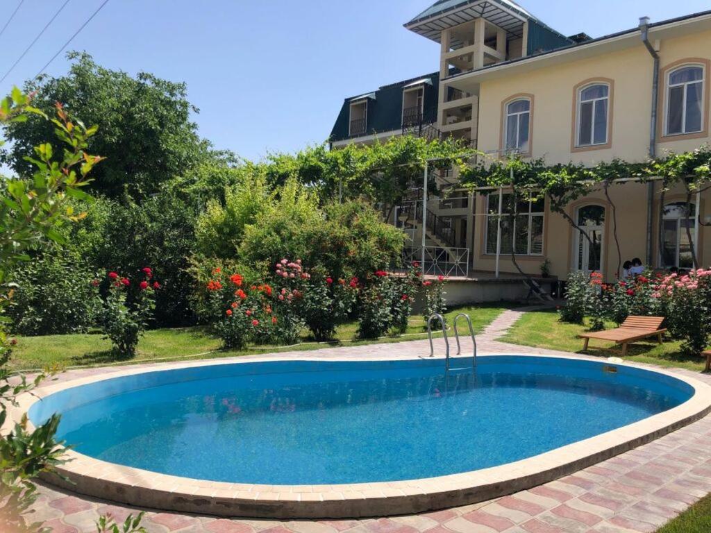 Hotel Latif Samarkand Exteriör bild